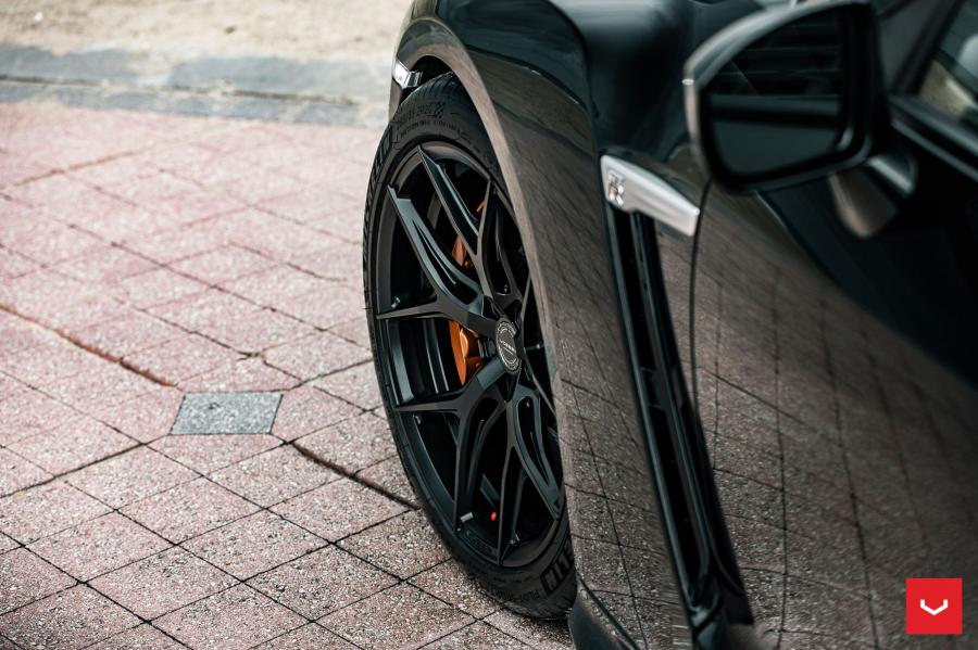 Детали экстерьера Nissan GT-R on Vossen Wheels (HF-5) 2020 года  (фото 26 из 48)